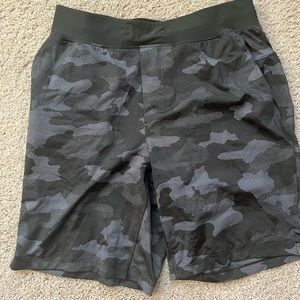 Lululemon Green Camo THE Short 9” Linerless